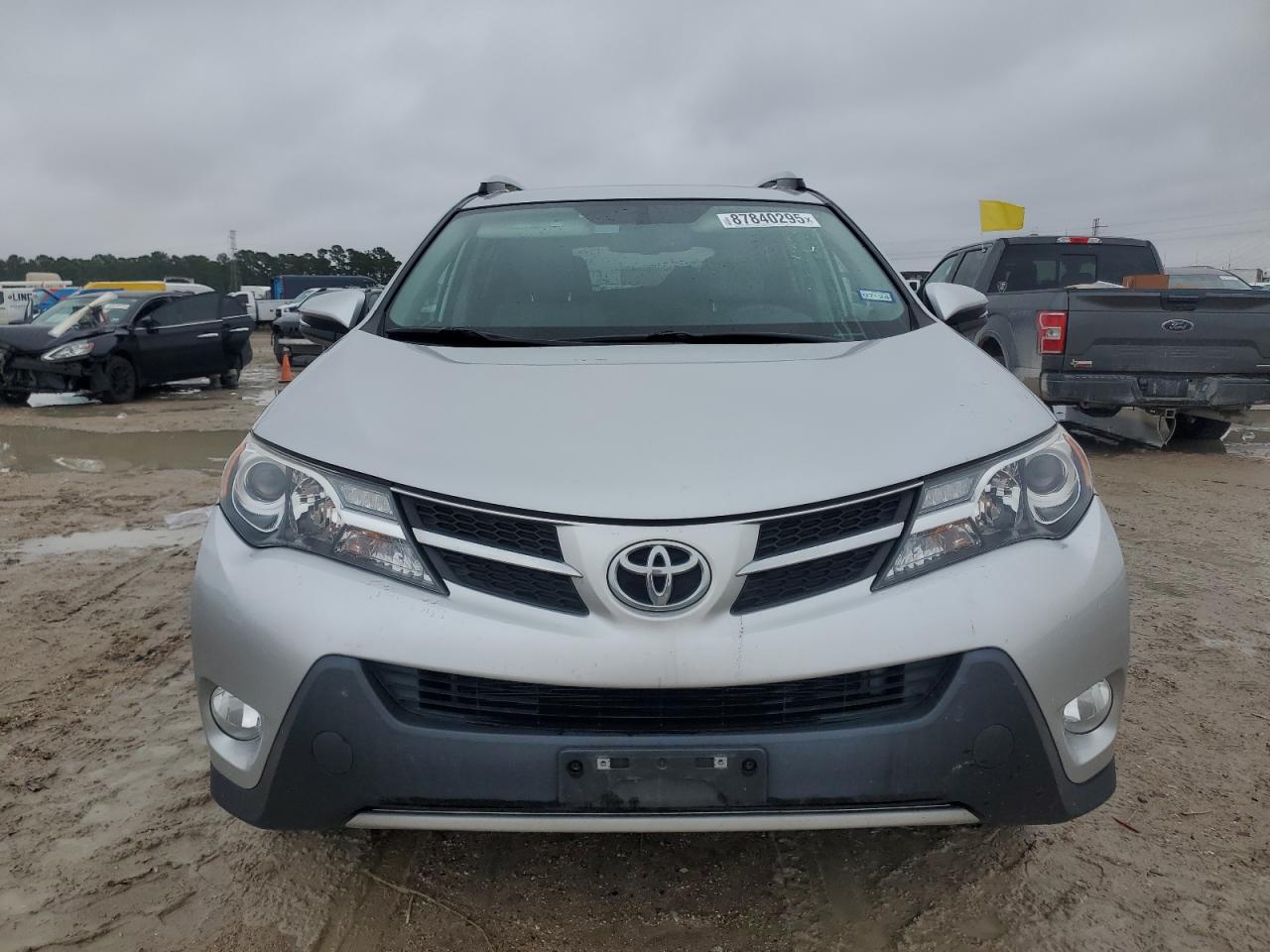2015 Toyota RAV 4 - Image 5