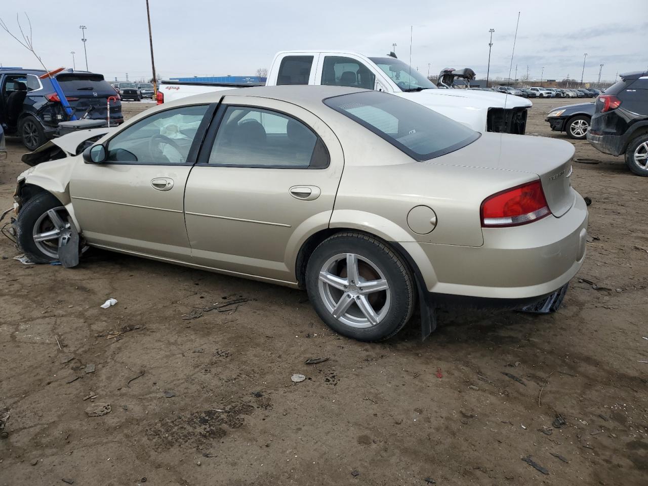 2005 Chrysler Sebring - Image 2