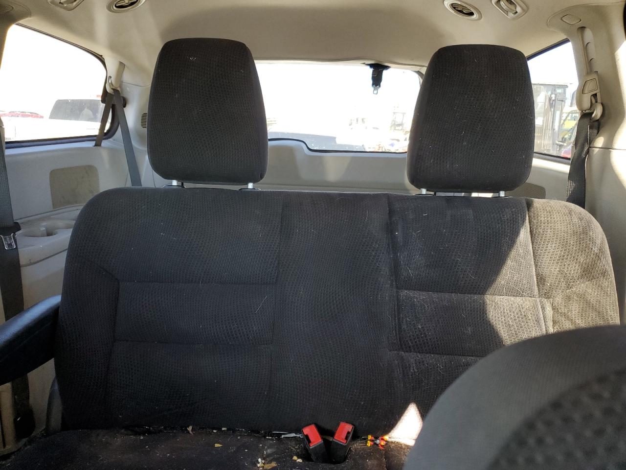 2018 Dodge Caravan - Image 10