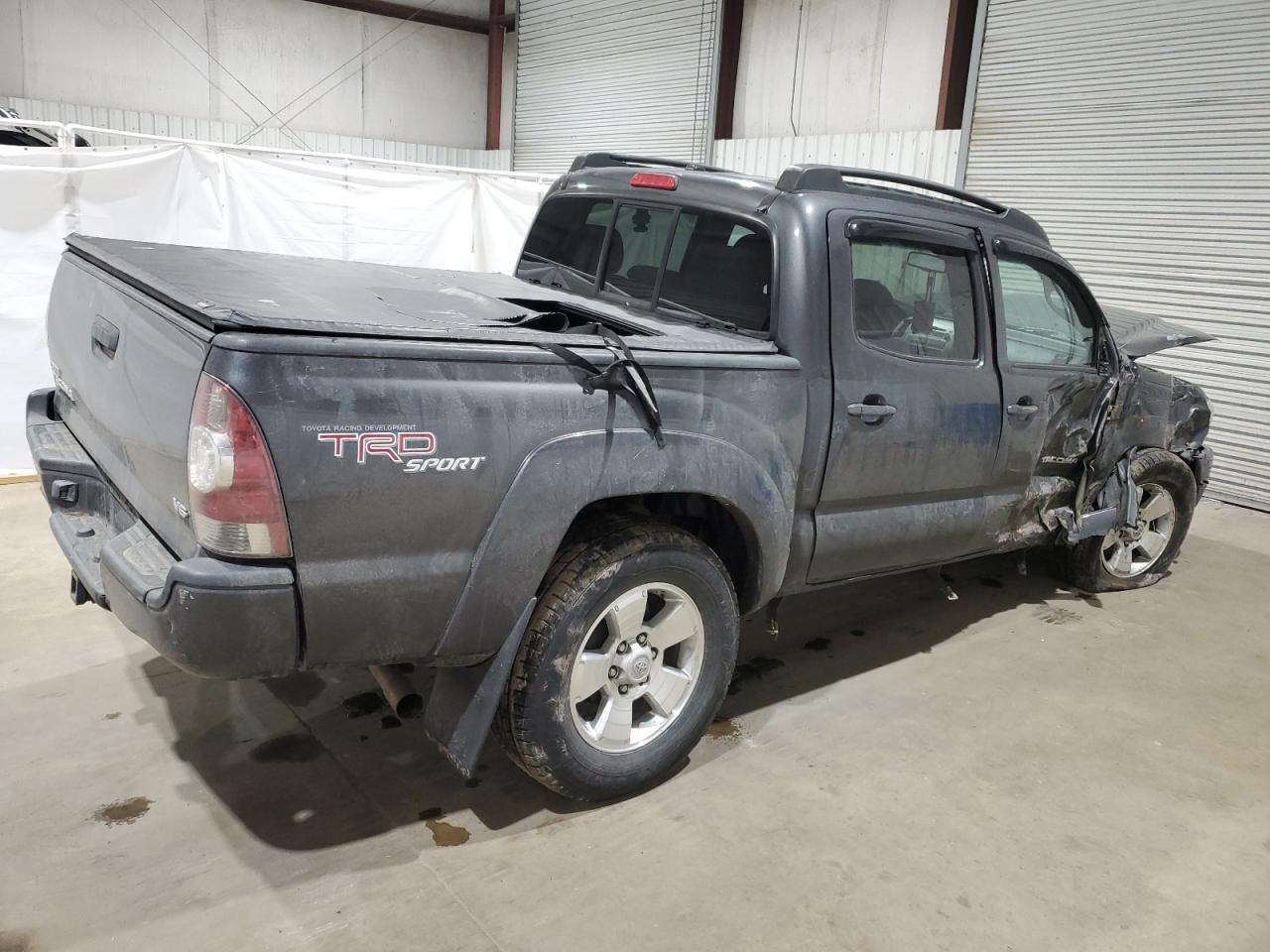 2011 Toyota Tacoma - Image 3