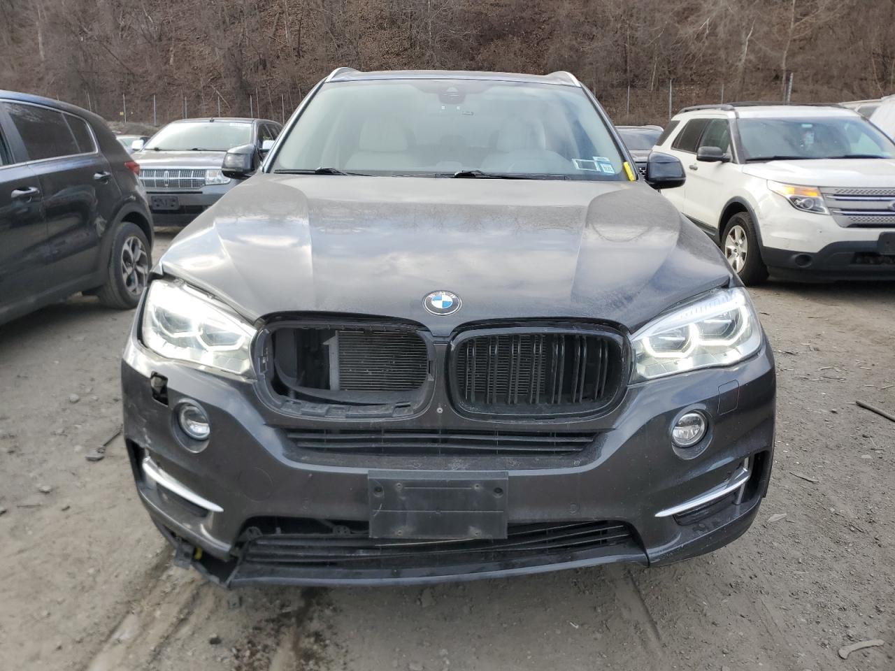 VIN 5UXKR6C51G0J79943 2016 BMW X5 no.5