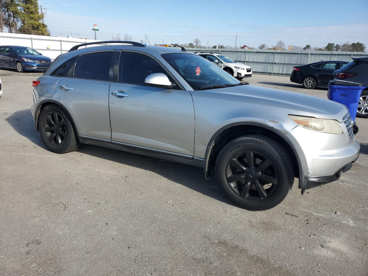 2004 Infiniti FX - Image 4