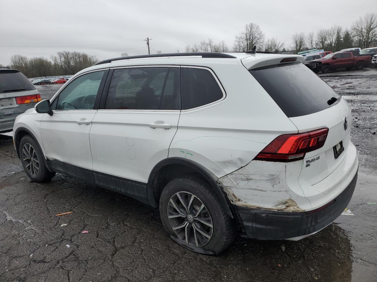 2019 Volkswagen Tiguan - Image 2