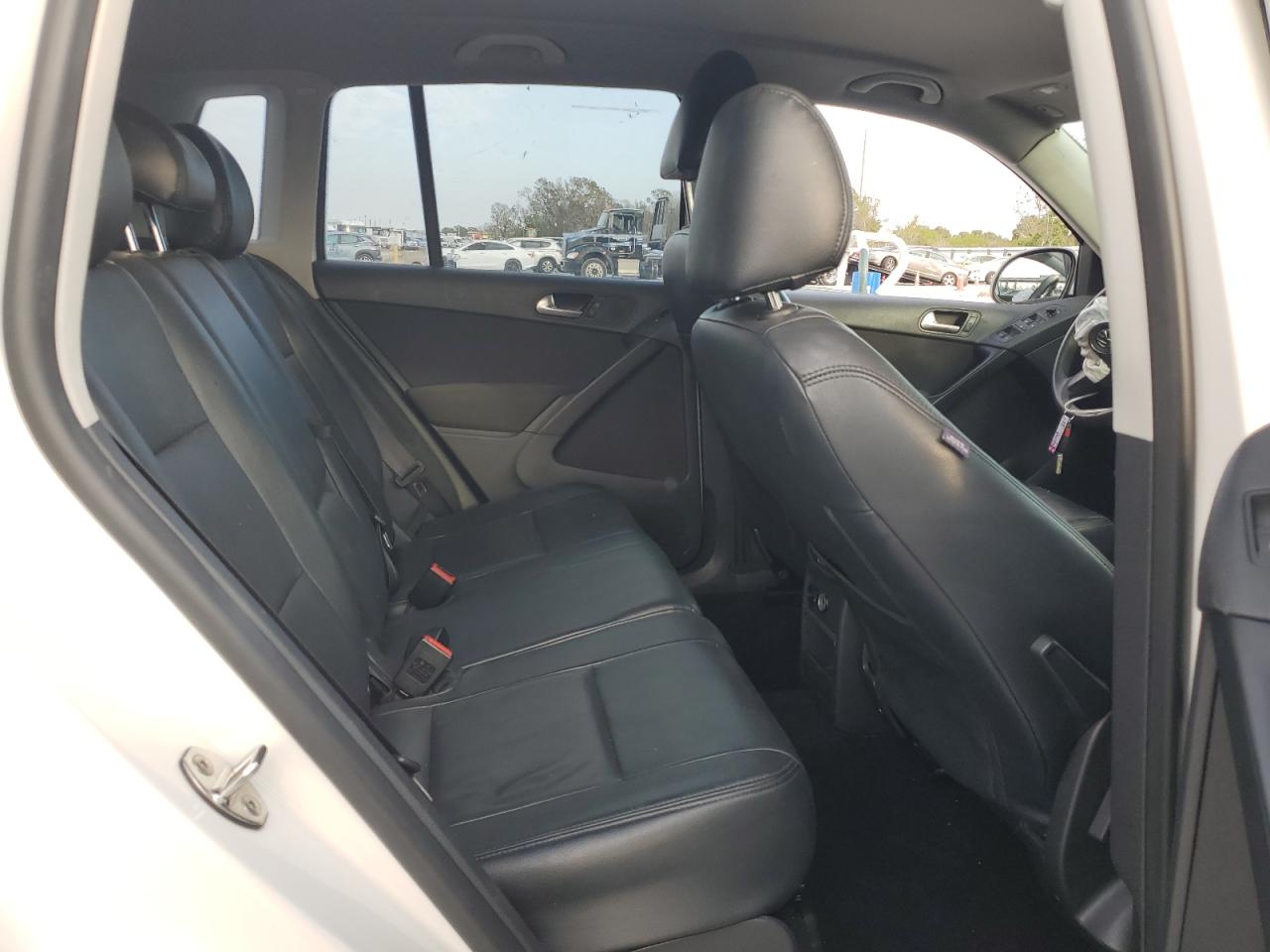 2012 Volkswagen Tiguan S VIN: WVGAV7AX4CW590954 Lot: 88320675