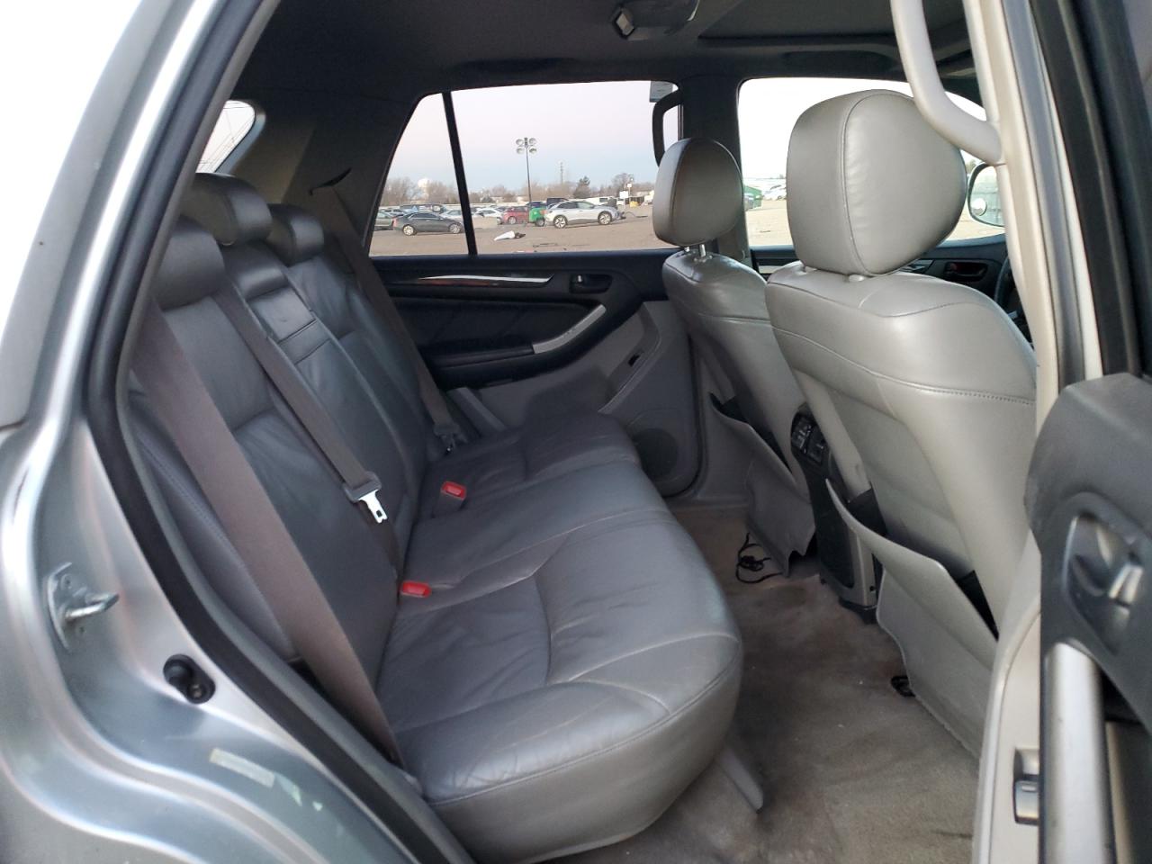 2003 Toyota 4Runner - Image 10