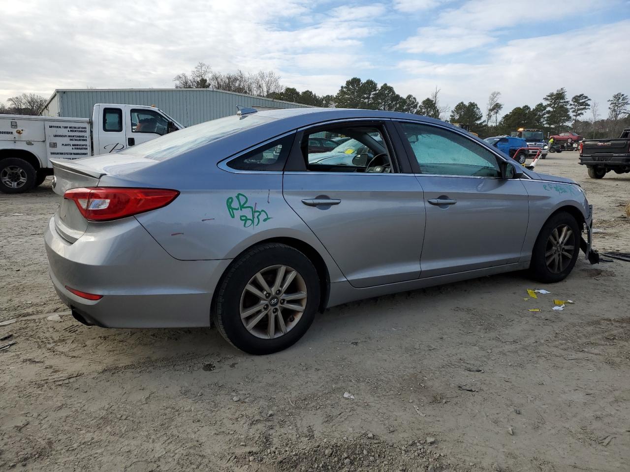 2016 Hyundai Sonata - Image 3