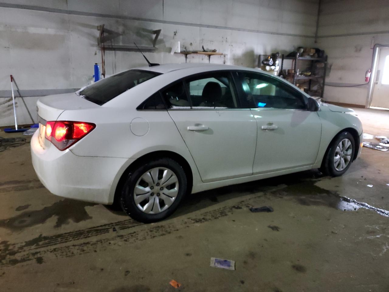 2012 Chevrolet Cruze - Image 3
