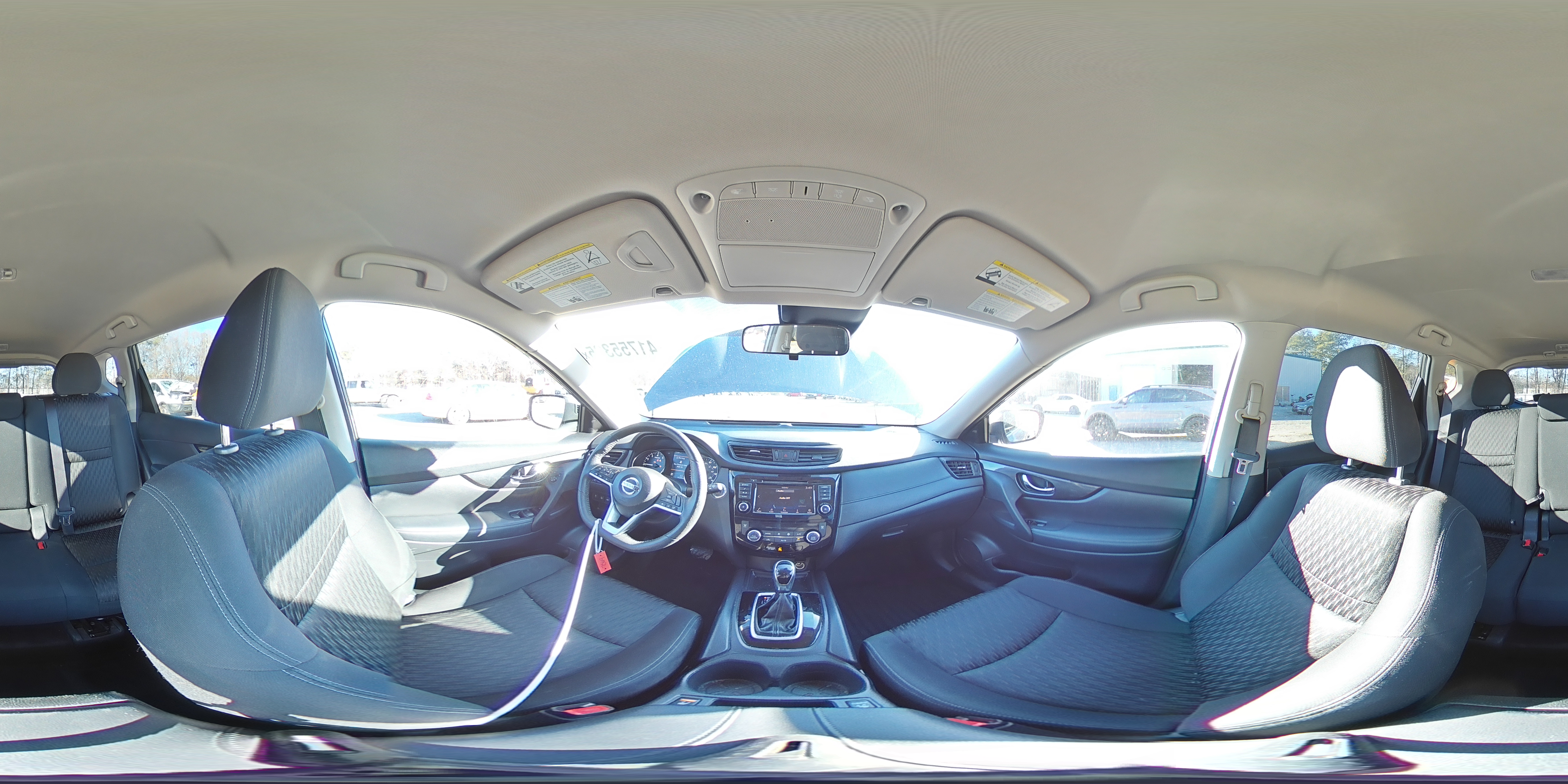 2018 Nissan Versa - Image 16