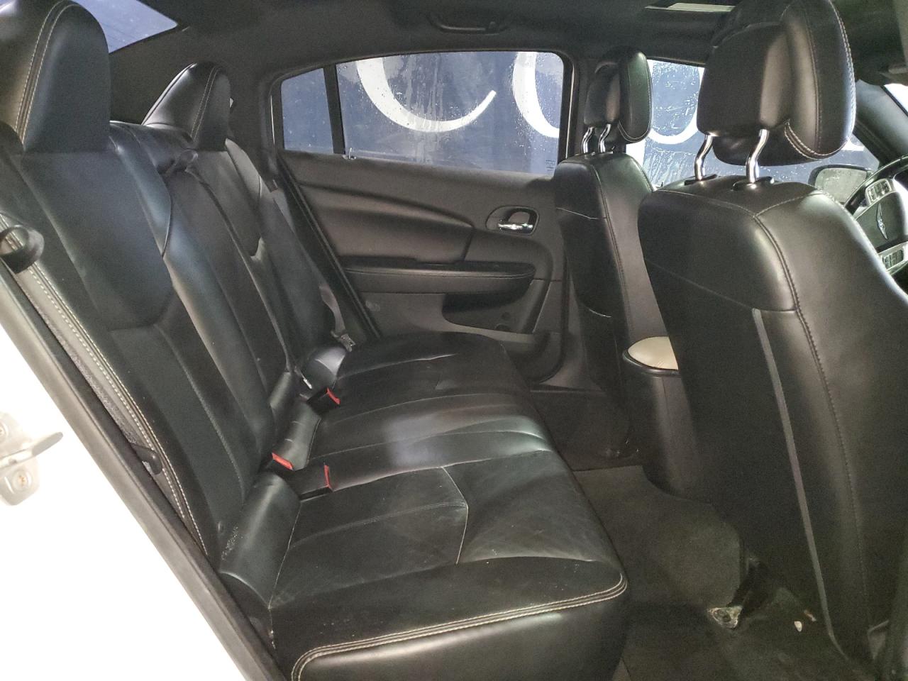 2012 Chrysler 200 - Image 10