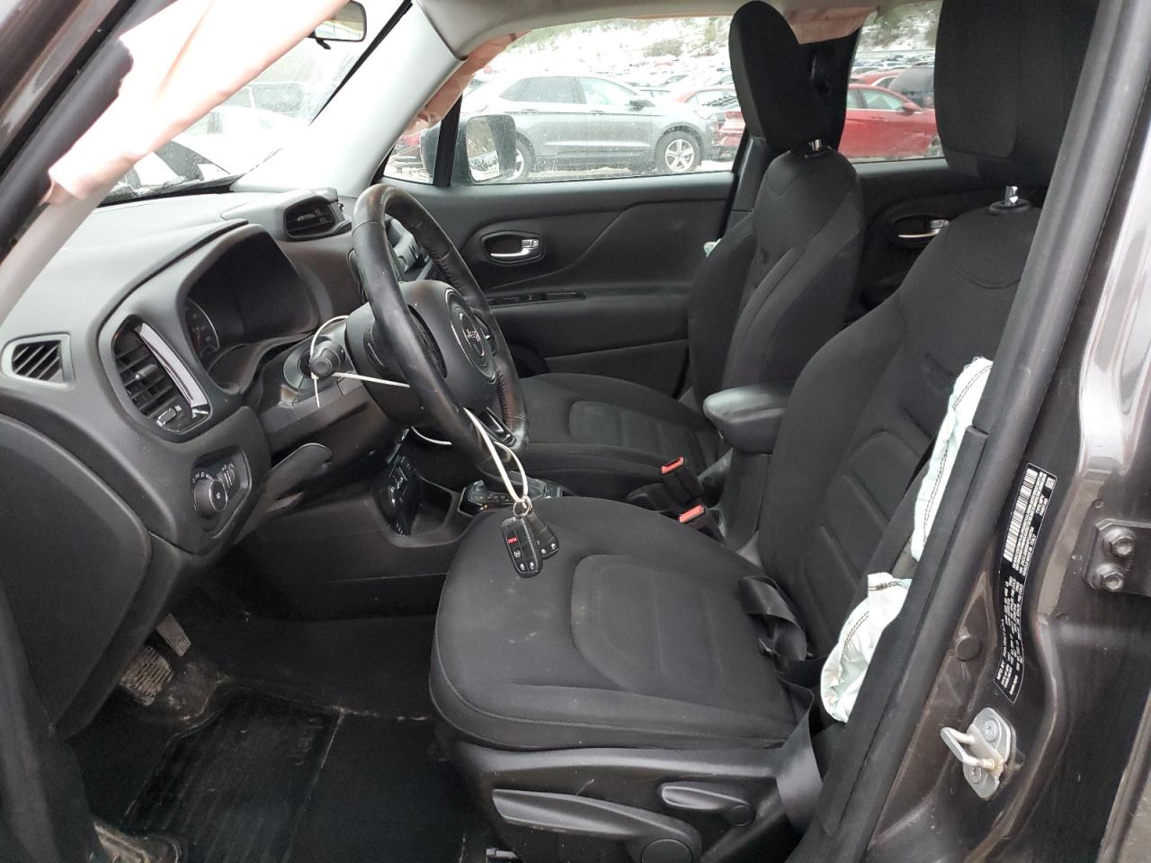 2017 Jeep Renegade - Image 7