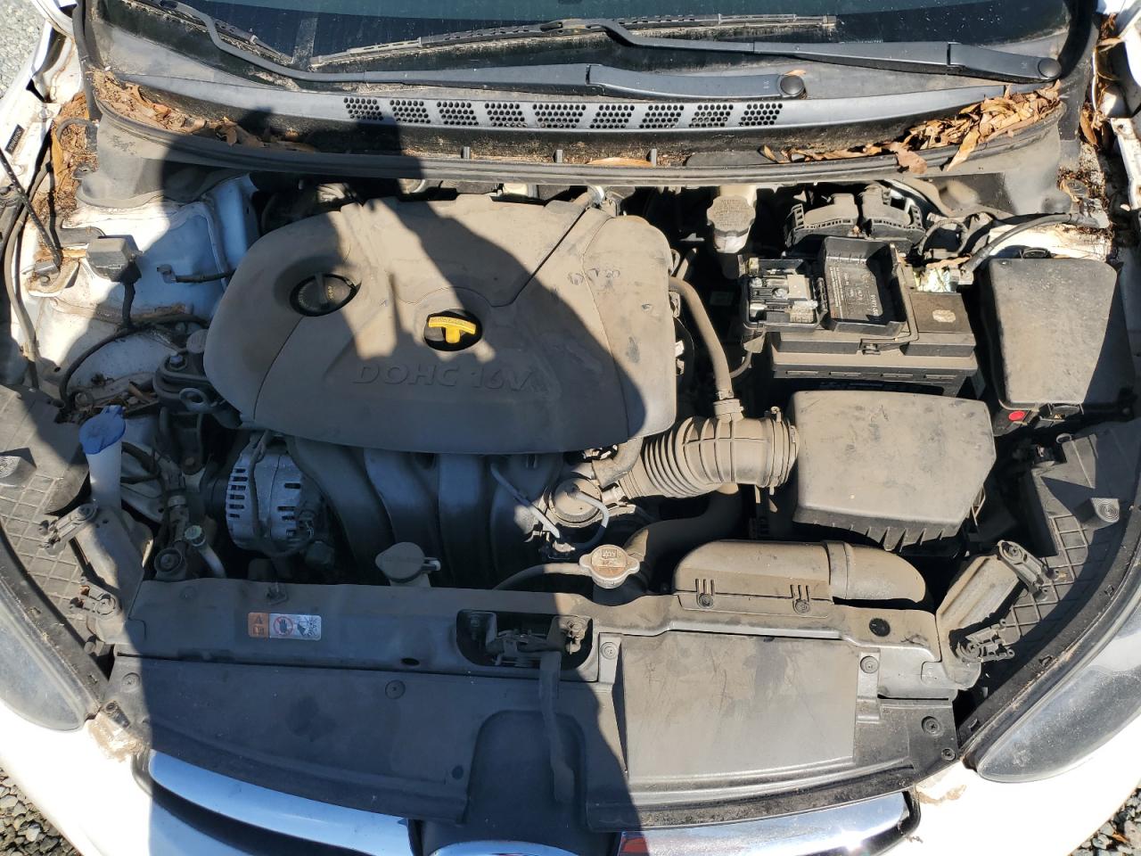 2013 Hyundai Elantra - Image 11