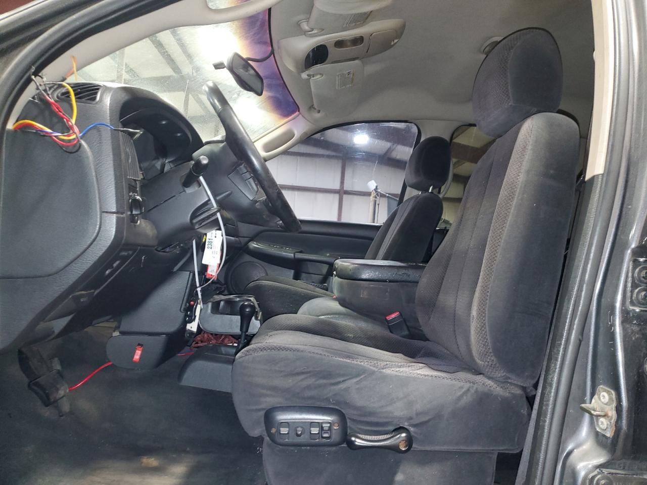 2002 Dodge RAM - Image 7