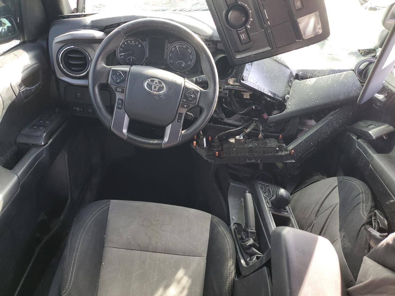 2020 Toyota Tacoma - Image 8