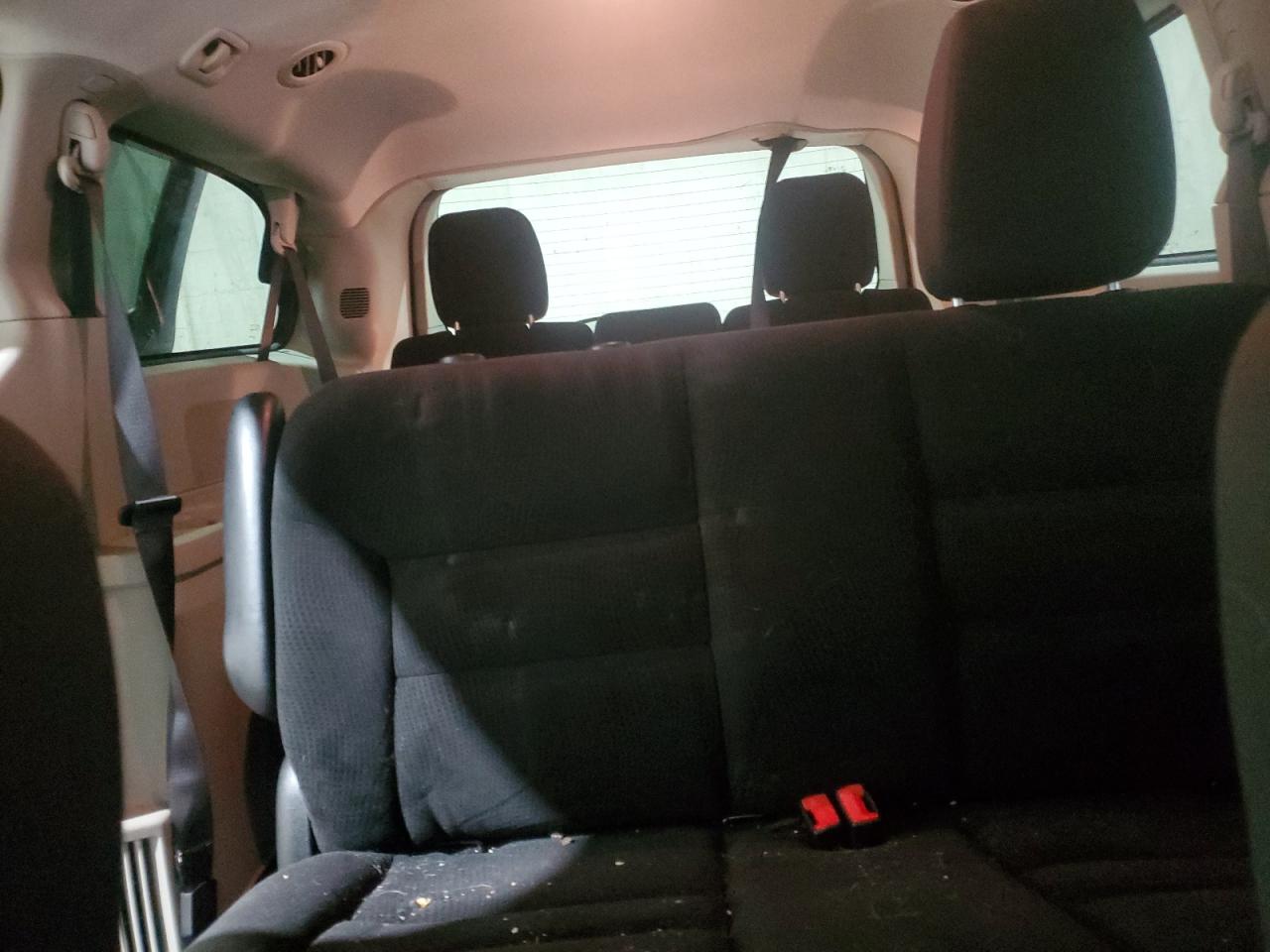 2018 Dodge Caravan - Image 10