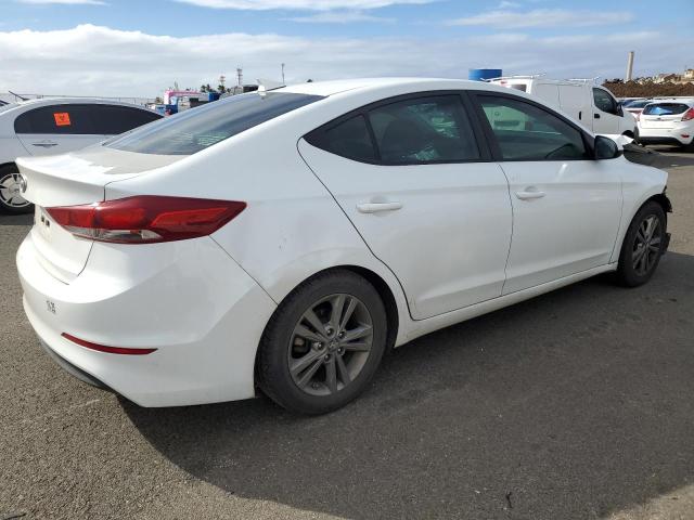  HYUNDAI ELANTRA 2018 Білий