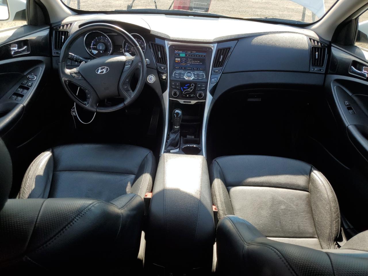2013 Hyundai Sonata - Image 8