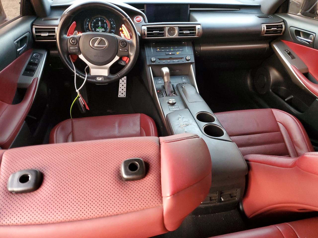 2016 Lexus IS - Image 8