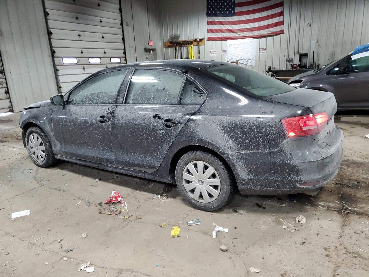 2015 Volkswagen Jetta - Image 2