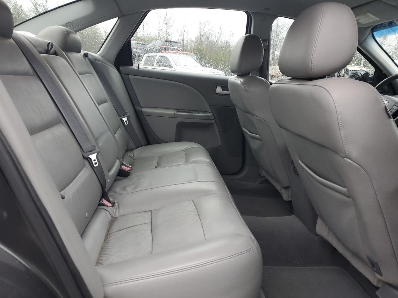 2007 Ford Five Hundred - Image 10