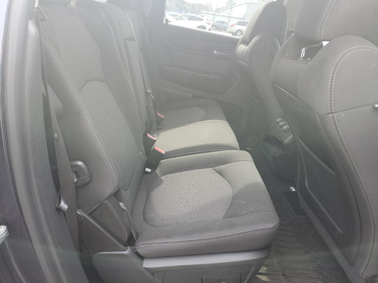 2016 Chevrolet Traverse - Image 11