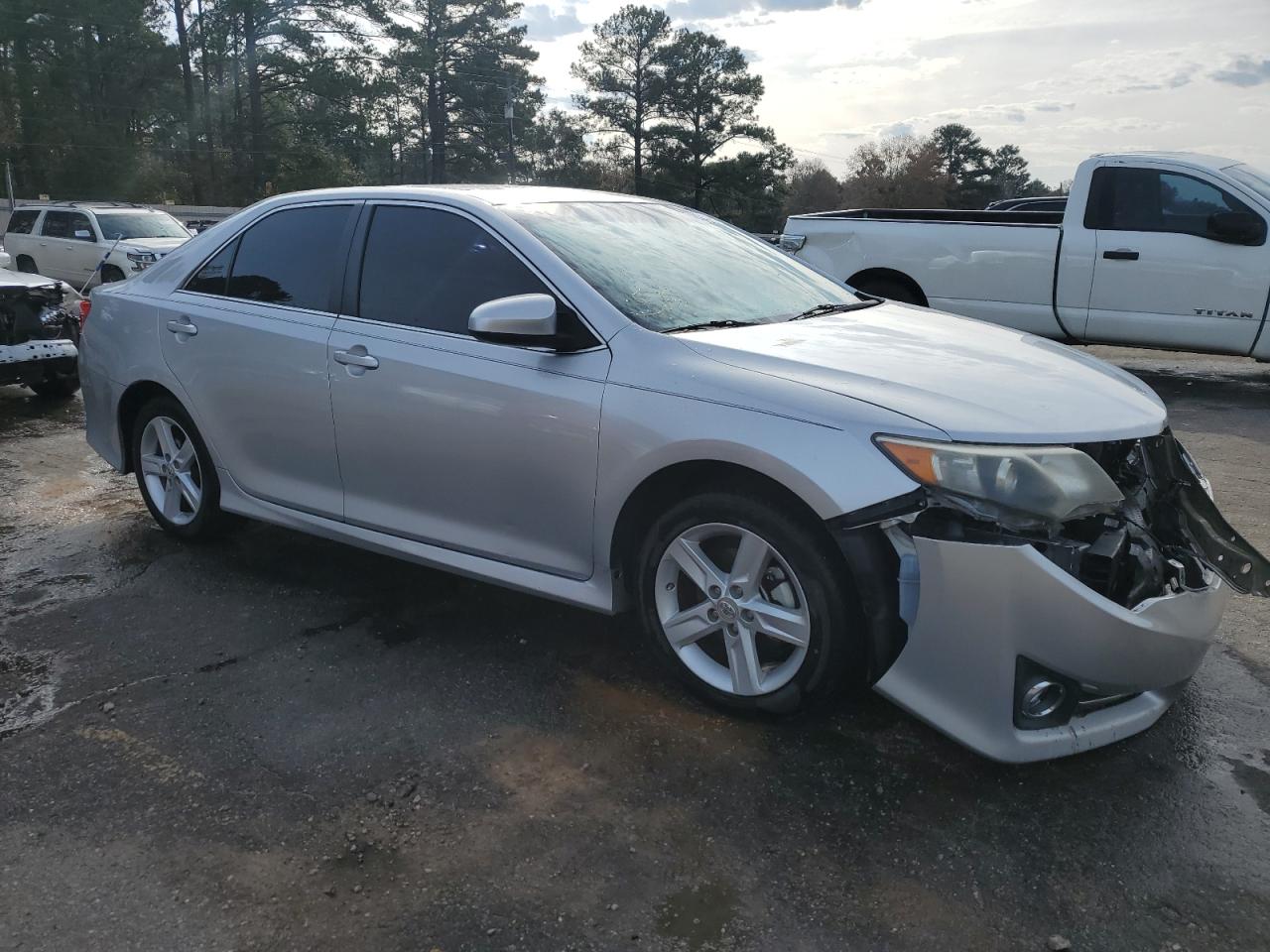 2012 Toyota Camry - Image 4