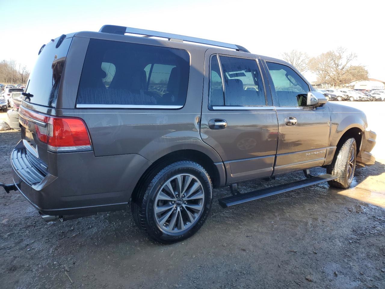 2015 Lincoln Navigator - Image 3