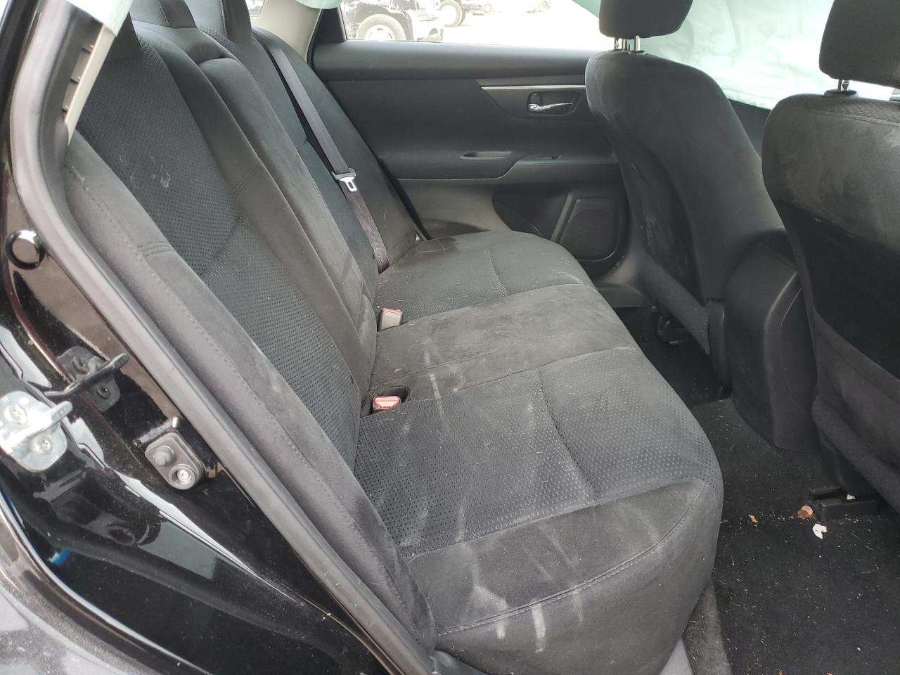 2015 Nissan Altima - Image 11