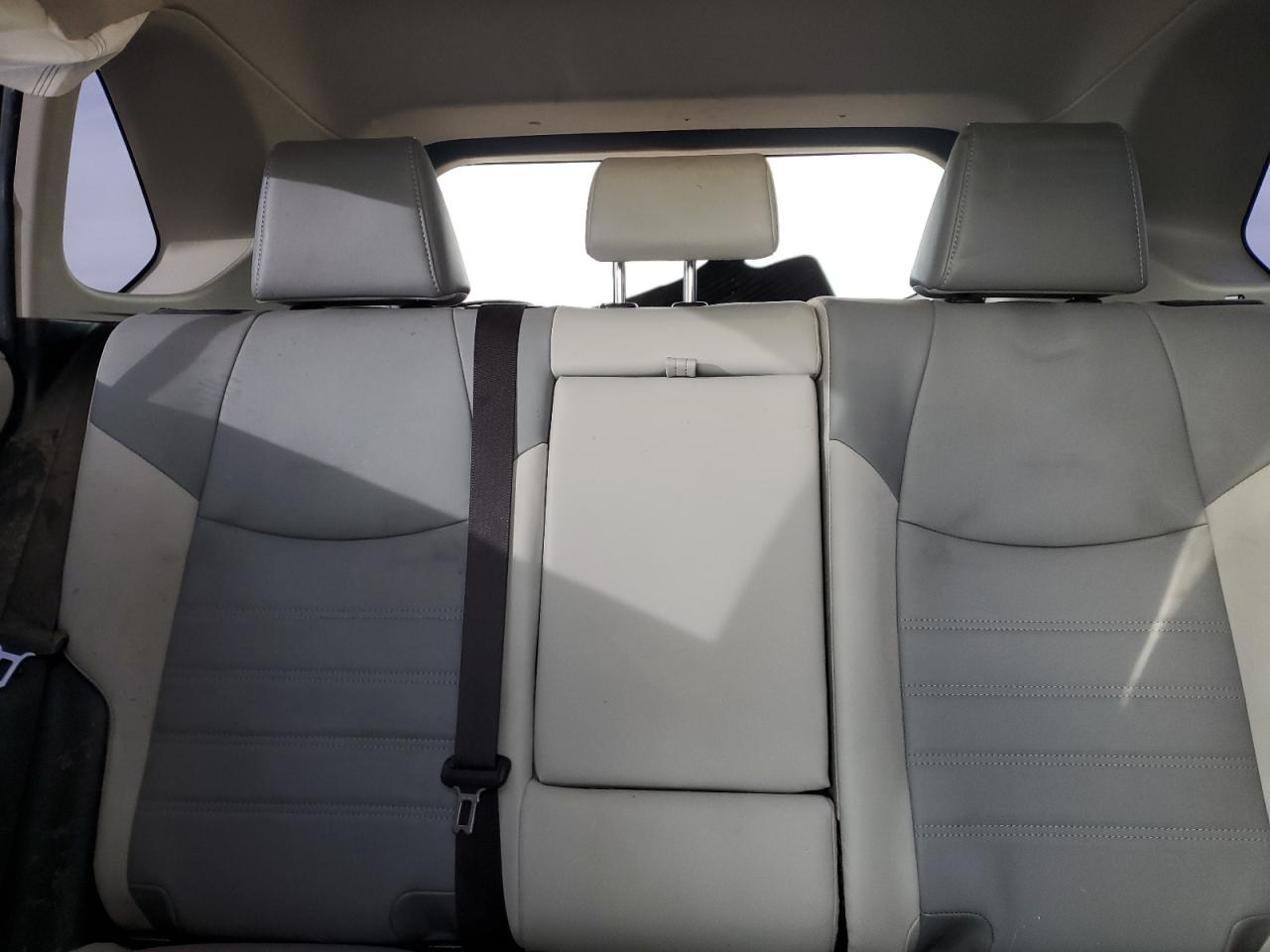 2022 Toyota RAV 4 - Image 10