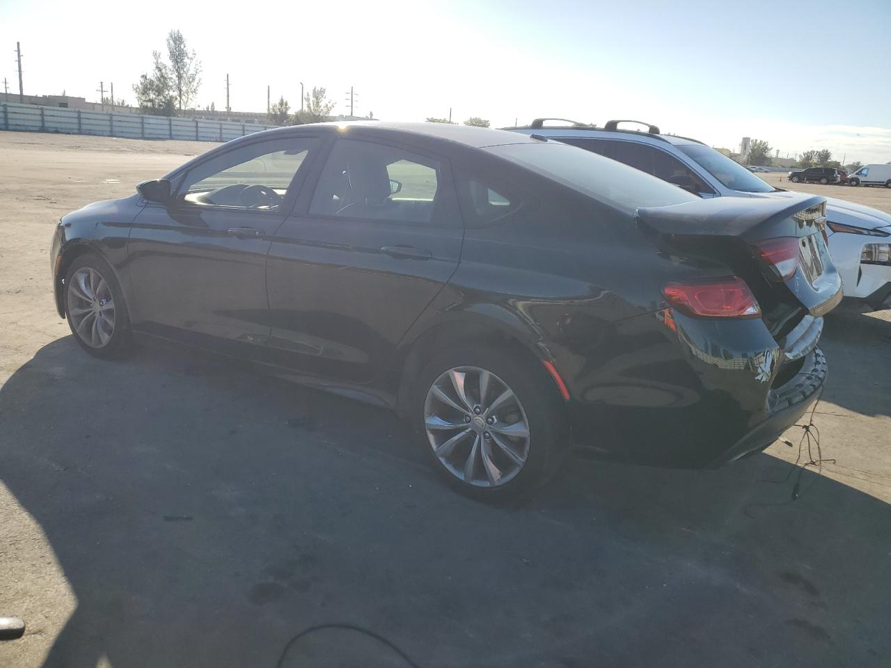 2015 Chrysler 200 - Image 2