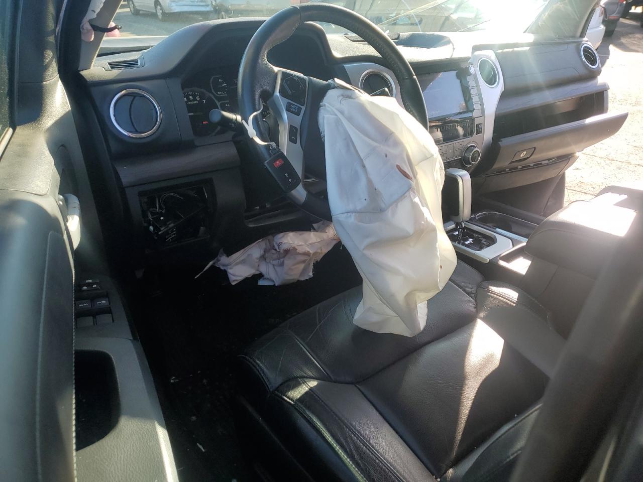2021 Toyota Tundra - Image 8