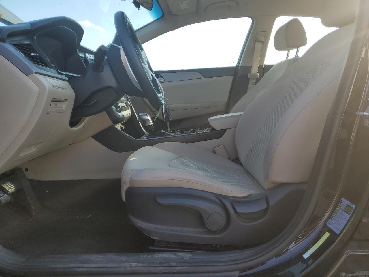 2019 Hyundai Sonata - Image 7