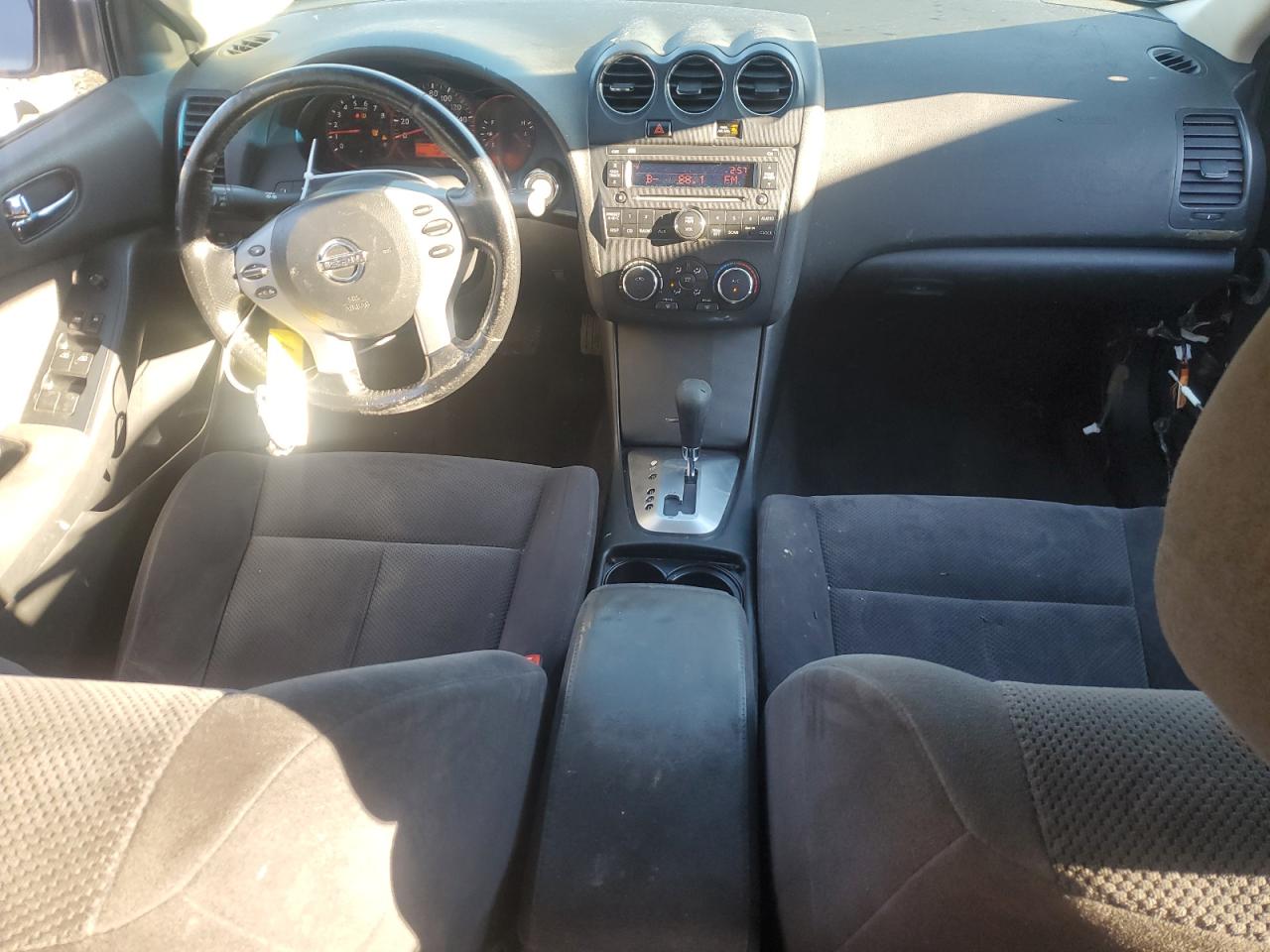 2009 Nissan Altima - Image 8