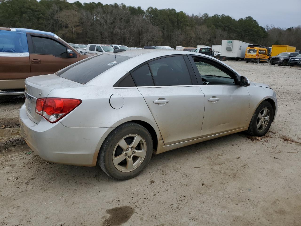 VIN 1G1PE5SB3G7126391 2016 CHEVROLET CRUZE no.3