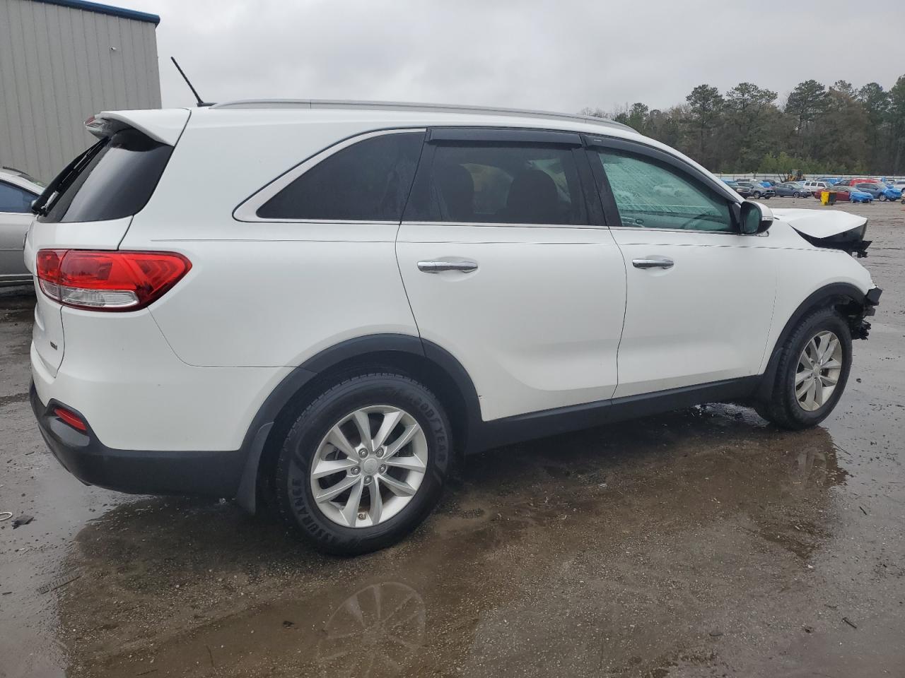2017 Kia Sorento - Image 3