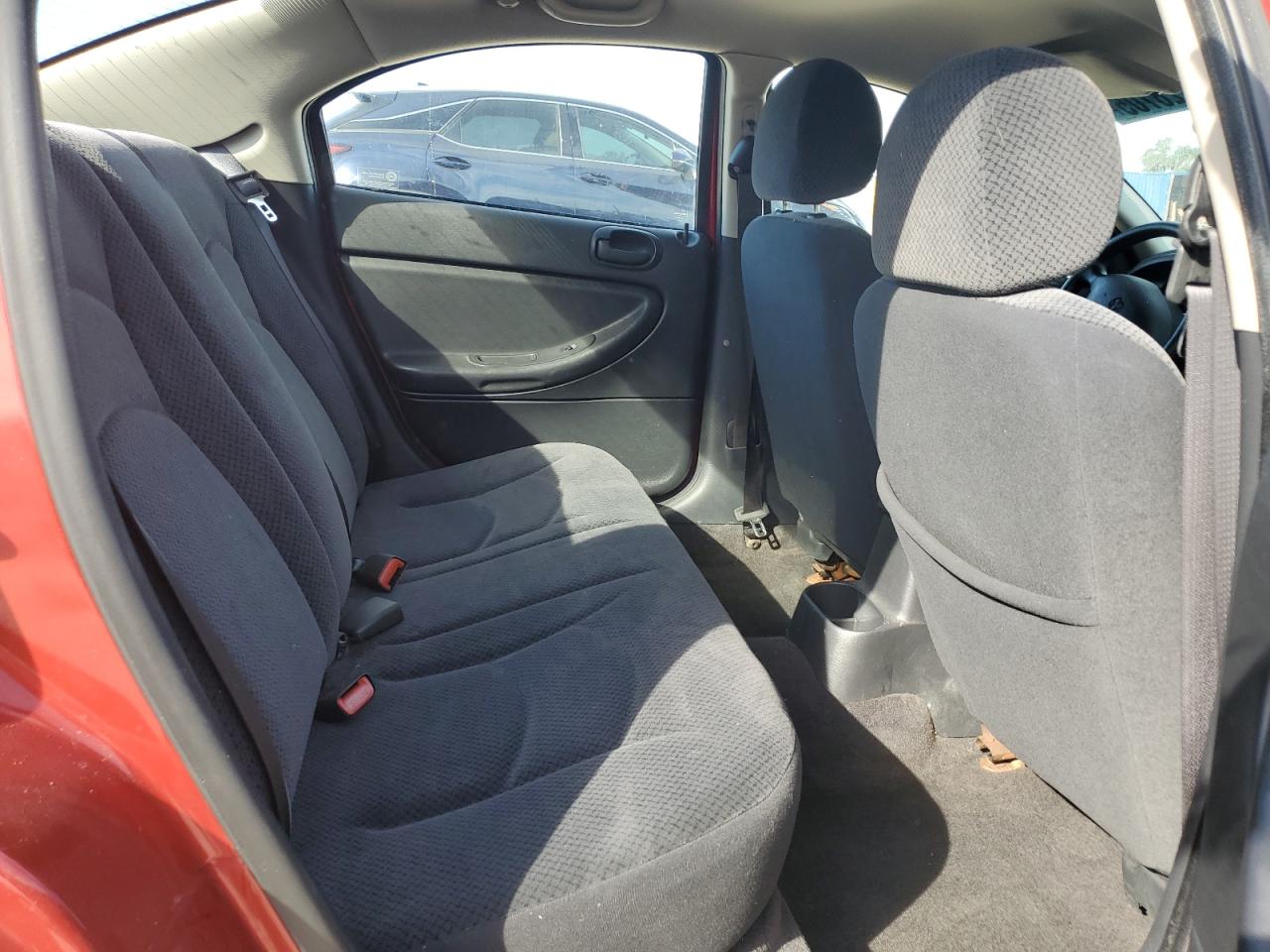 2004 Dodge Stratus - Image 10