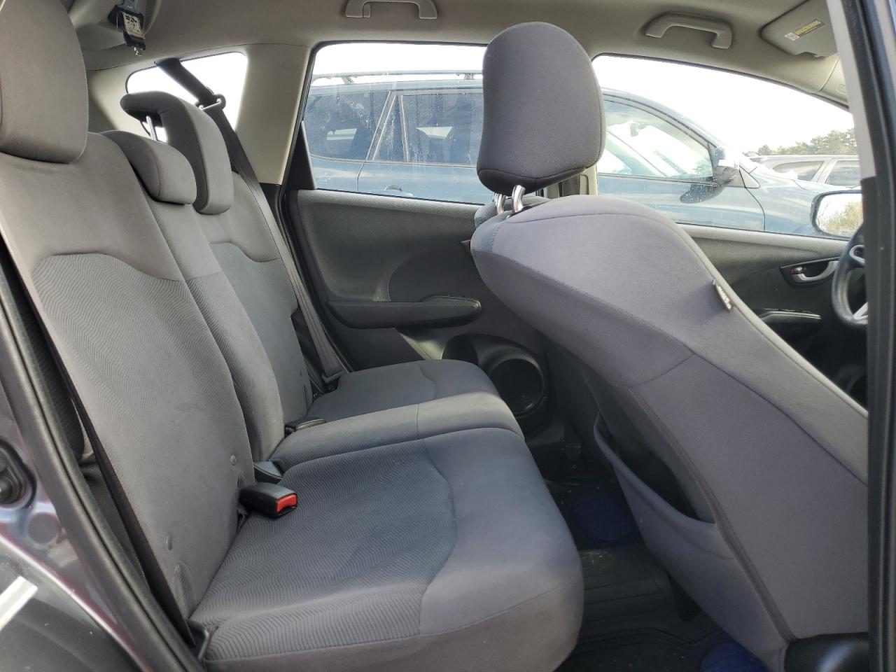 2013 Honda Fit - Image 10