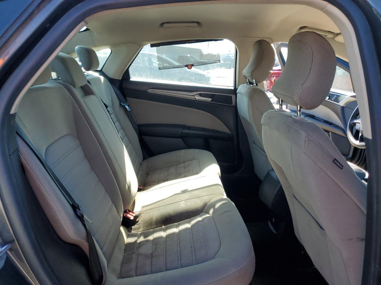 2019 Ford Fusion - Image 11