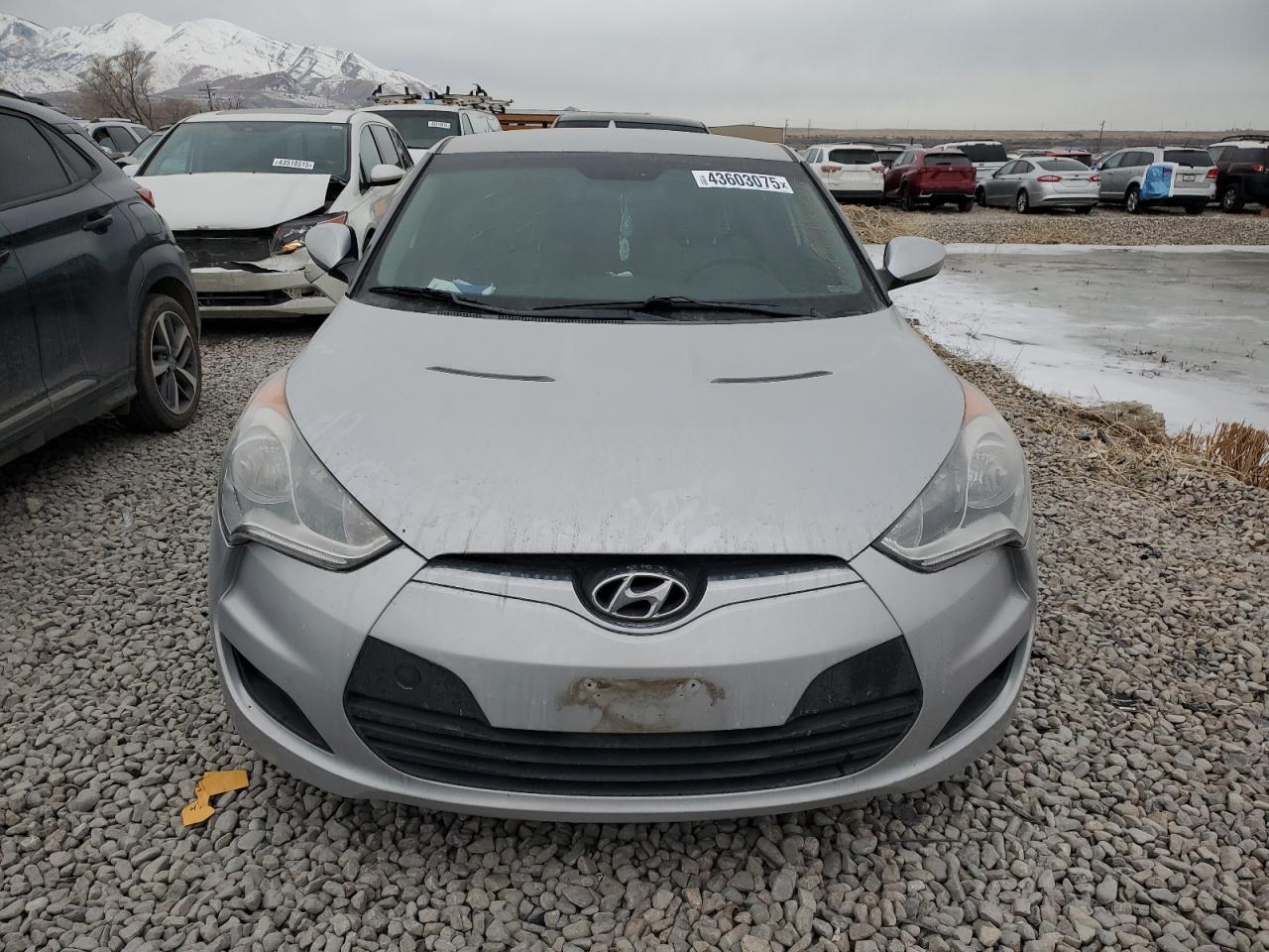 2012 Hyundai Veloster - Image 5