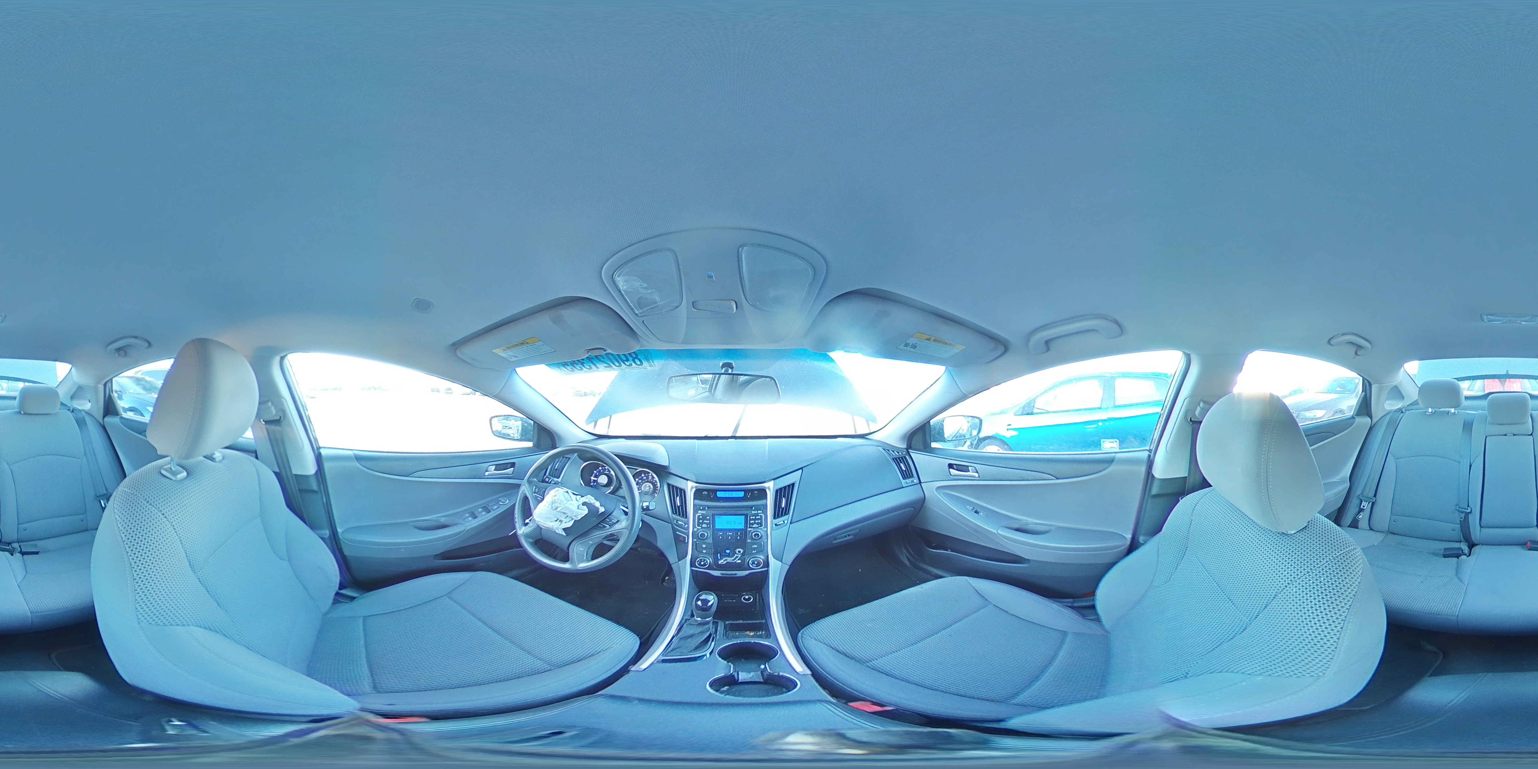 2011 Hyundai Sonata - Image 13