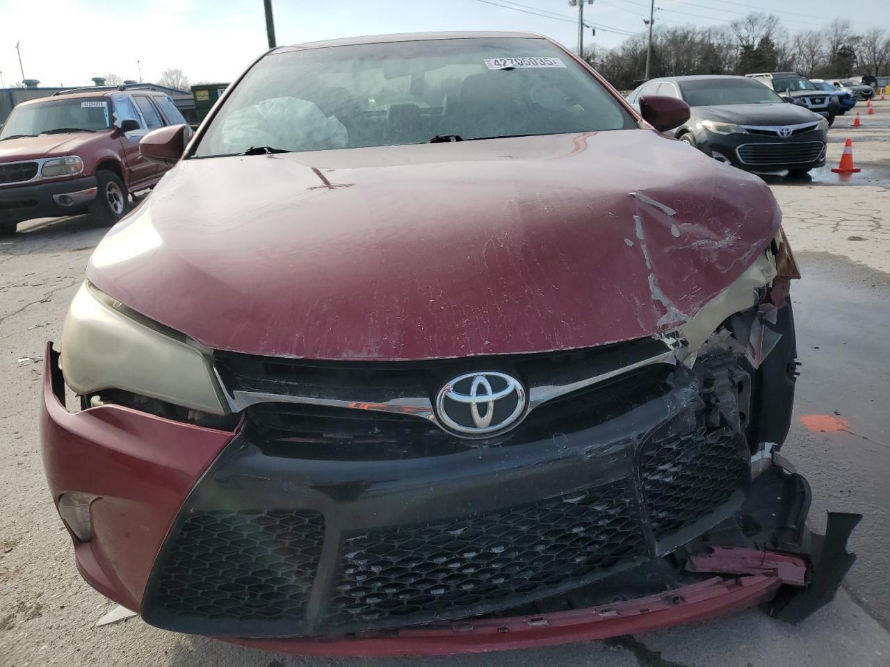 2016 Toyota Camry - Image 5