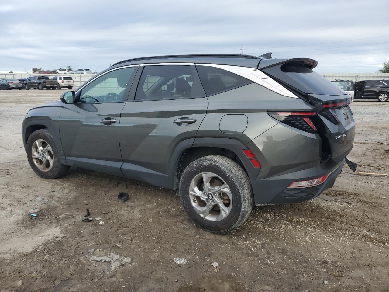 2023 Hyundai Tucson - Image 2