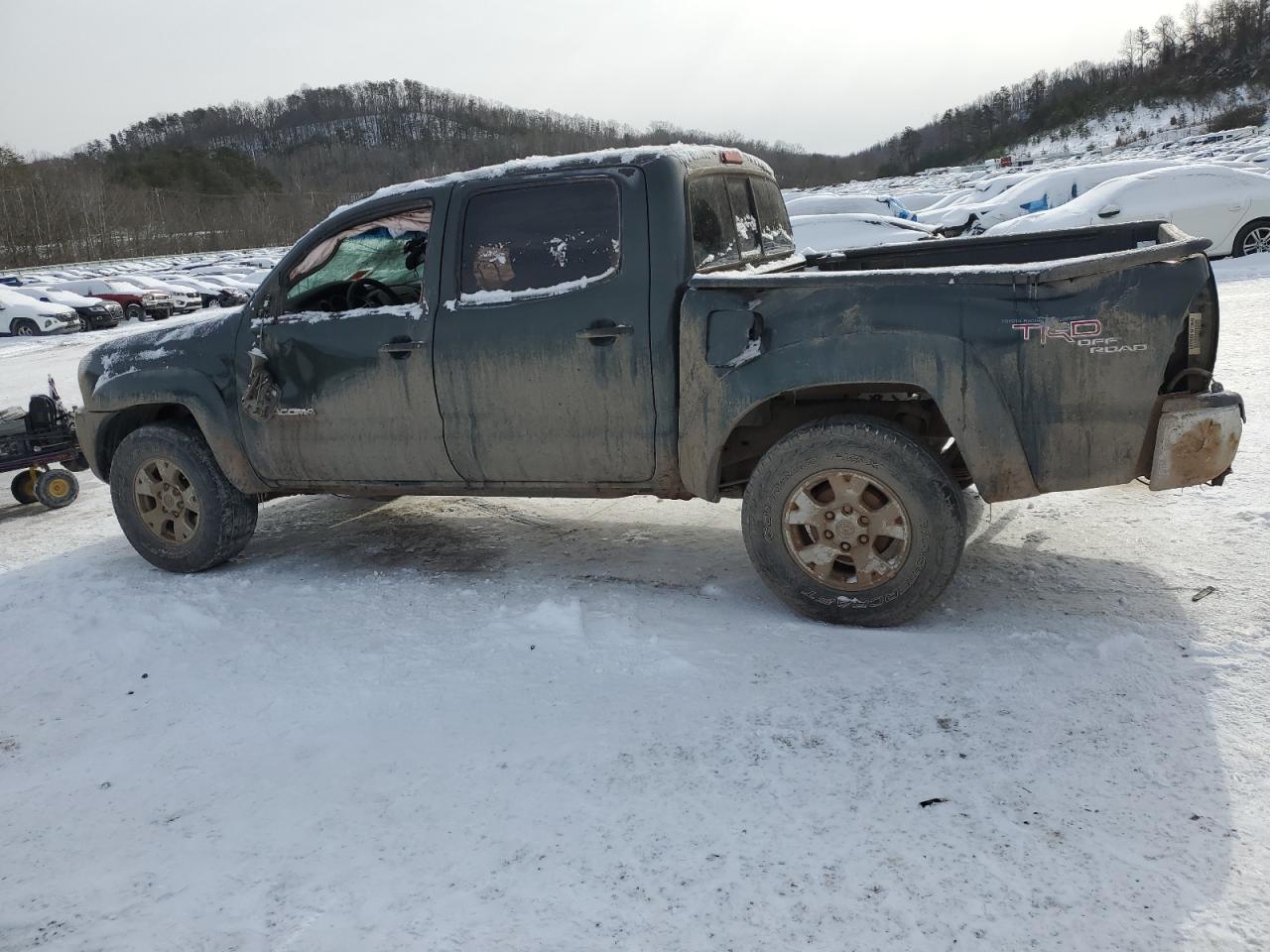 2010 Toyota Tacoma - Image 2