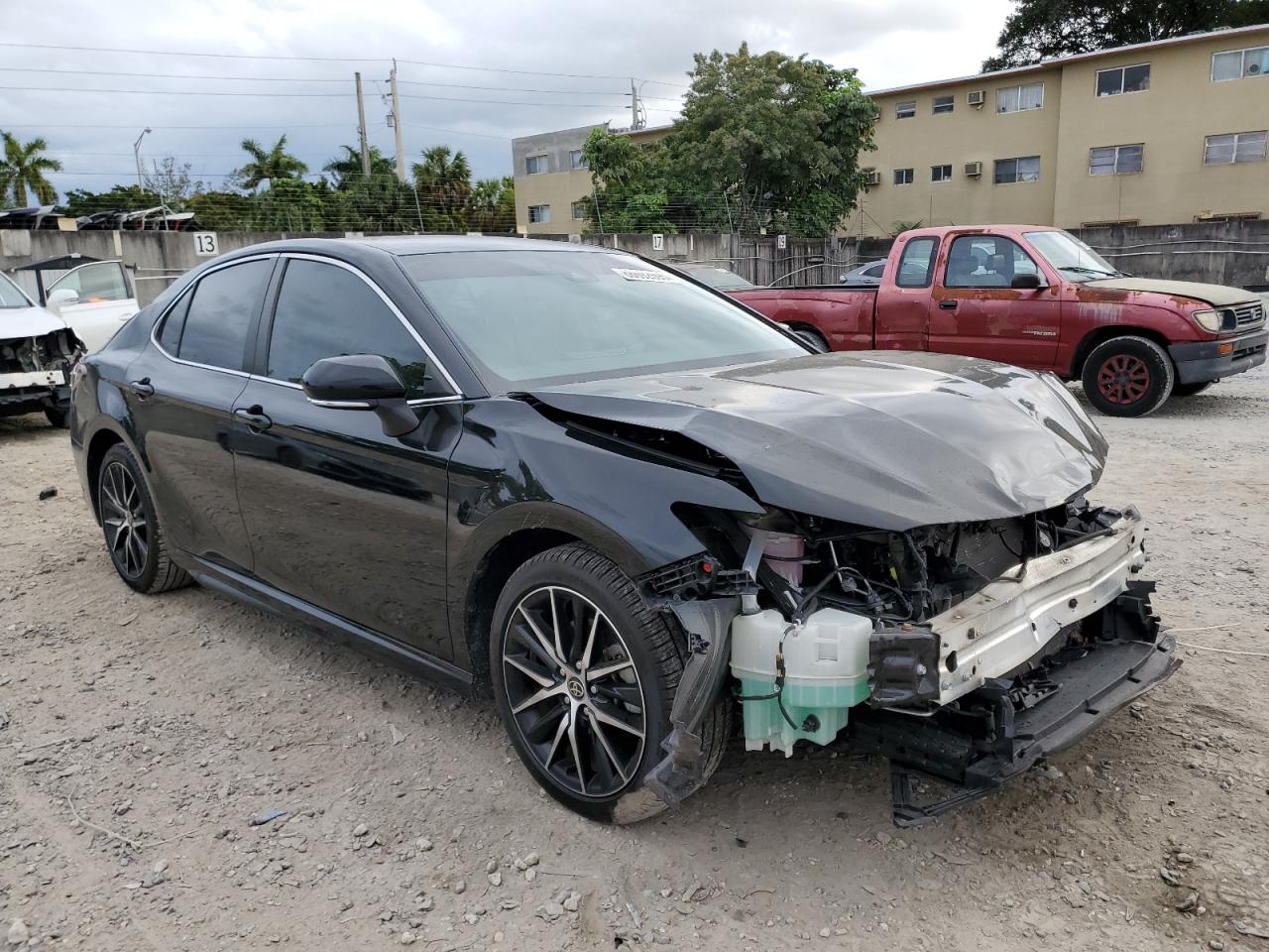 2022 Toyota Camry - Image 4