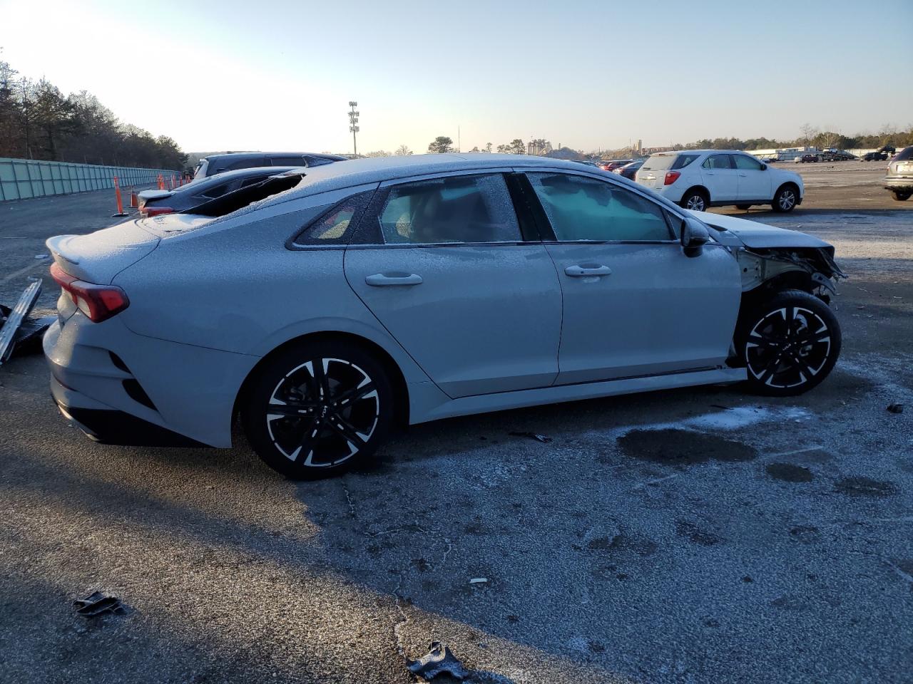 2022 Kia K5 - Image 3