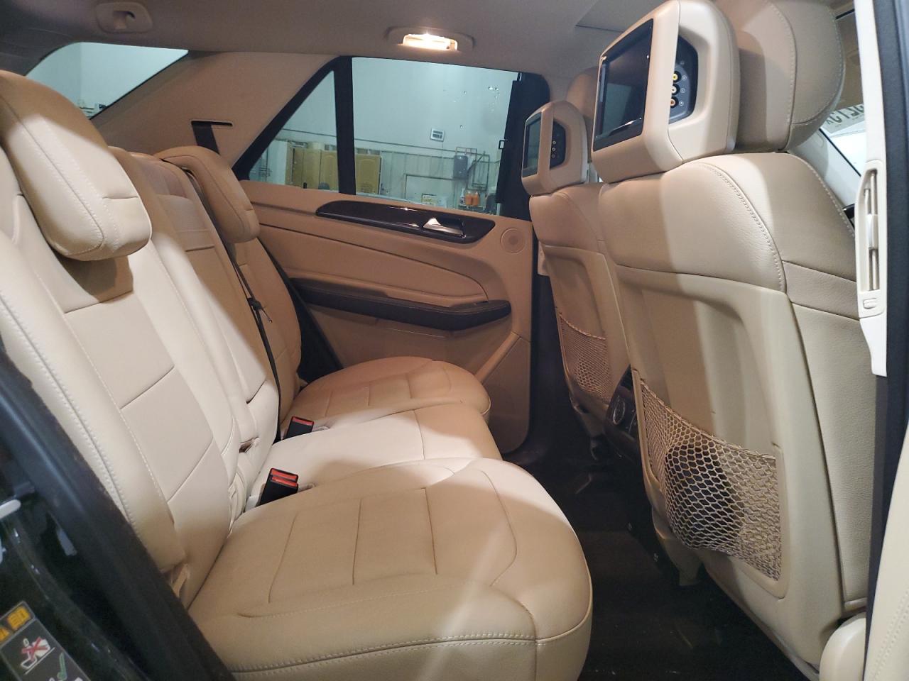 2016 Mercedes-Benz GLE - Image 11
