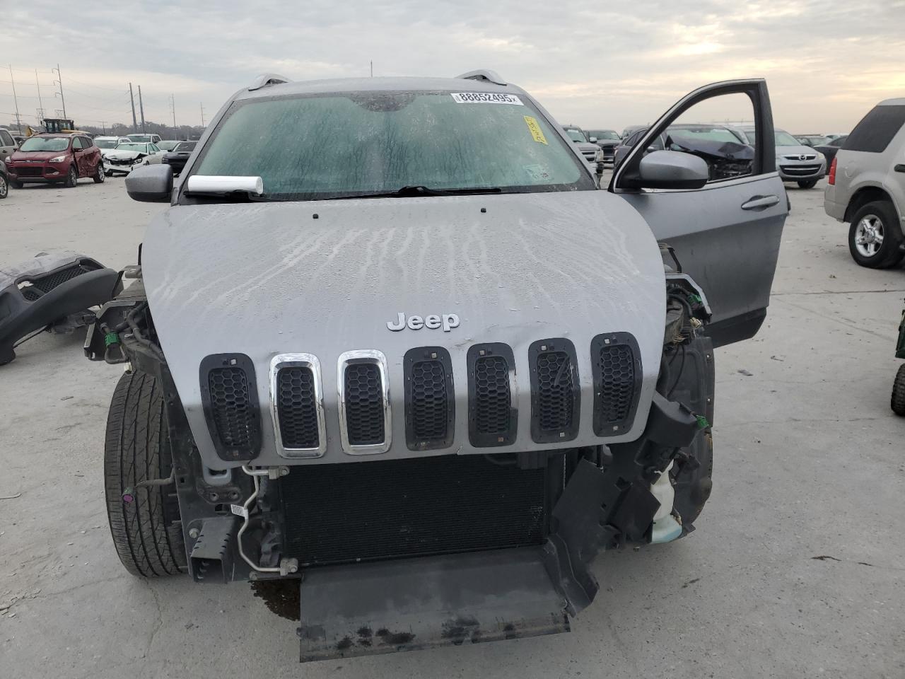 2017 Jeep Grand Cherokee - Image 5