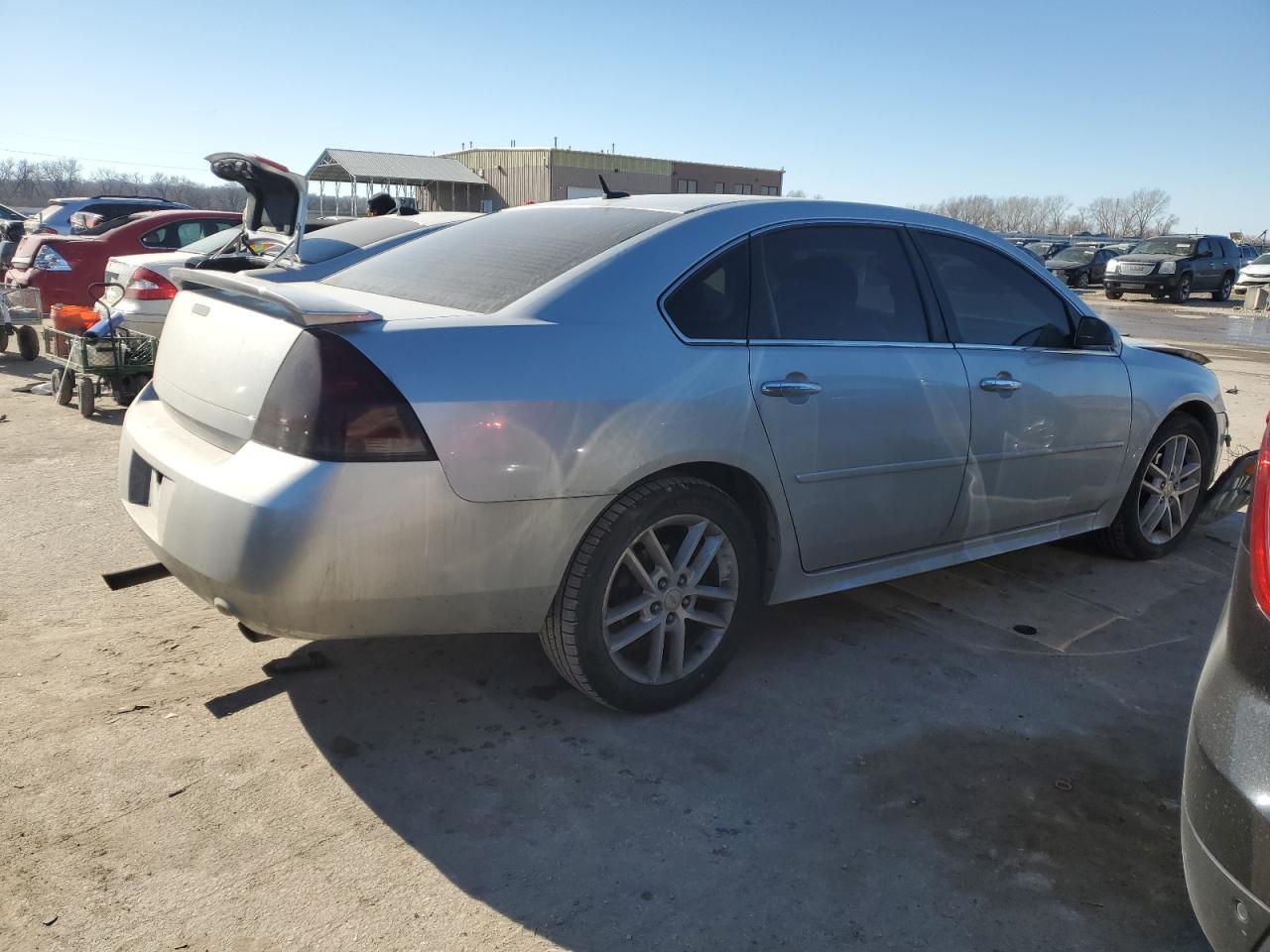 2010 Chevrolet Impala - Image 3
