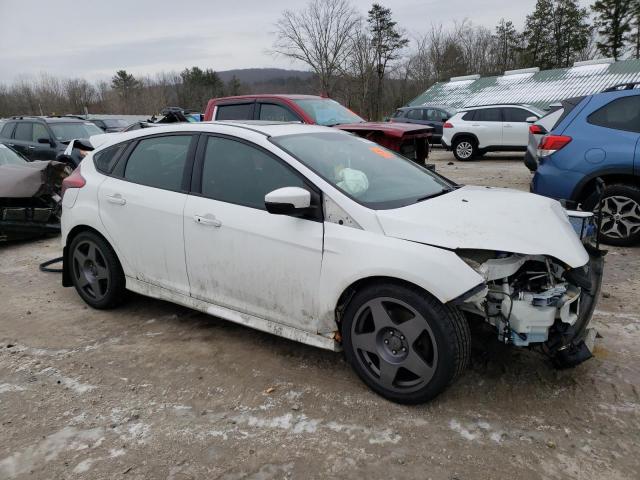  FORD FOCUS 2013 Белый