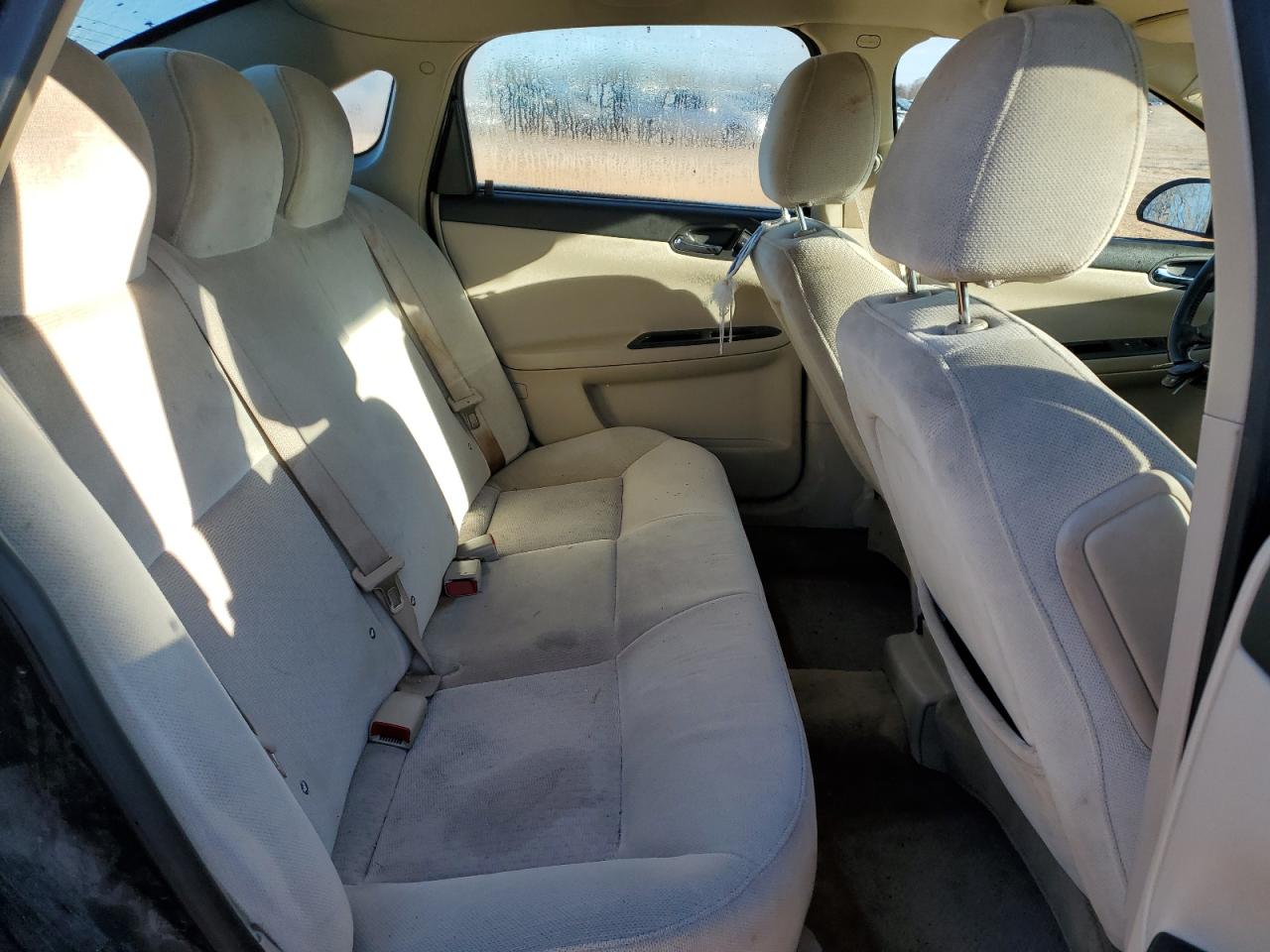 2011 Chevrolet Impala - Image 11