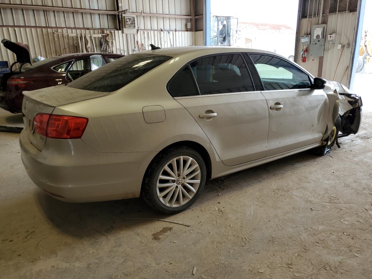 2014 Volkswagen Jetta - Image 3